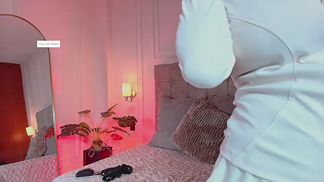 Snapshot of JasmineRoss_1 chatting on March 26, 2026, 3:32 pm JasmineRoss 1 online show from March 26, 2026, 3:32 pm