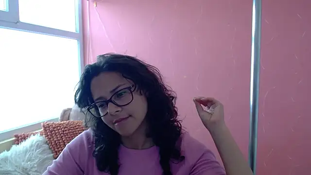 Snapshot of morahaze chatting on January 9, 2025, 8:44 pm morahaze online show from January 9, 2025, 8:44 pm