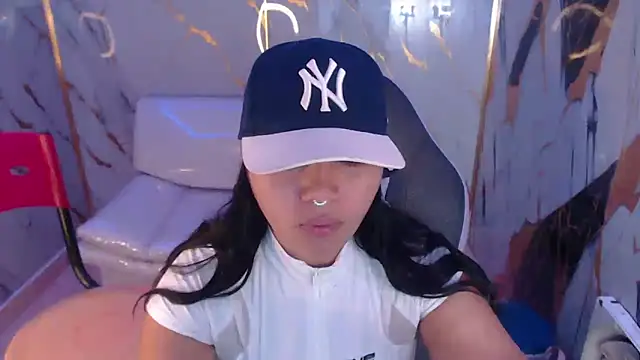 Snapshot of melany_rouse18 chatting on October 8, 2025, 12:39 pm melany rouse18 online show from October 8, 2025, 12:39 pm