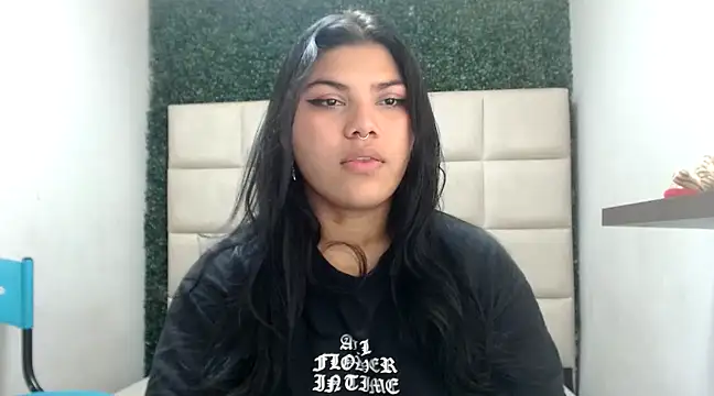 Snapshot of melany_rouse18 chatting on February 16, 2025, 10:11 pm melany rouse18 online show from February 16, 2025, 10:11 pm
