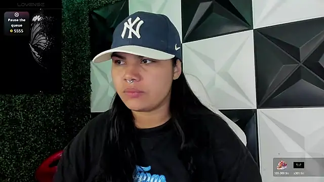 Snapshot of melany_rouse18 chatting on March 9, 2026, 9:18 pm melany rouse18 online show from March 9, 2026, 9:18 pm