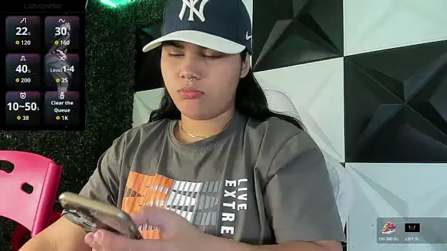 Snapshot of melany_rouse18 chatting on March 5, 2026, 3:47 am melany rouse18 online show from March 5, 2026, 3:47 am