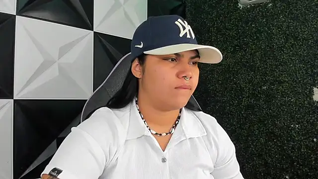 Snapshot of melany_rouse18 chatting on March 21, 2026, 3:41 am melany rouse18 online show from March 21, 2026, 3:41 am