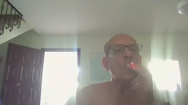 Snapshot of llopaco chatting on July 13, 2026, 12:04 pm llopaco online show from July 13, 2026, 12:04 pm