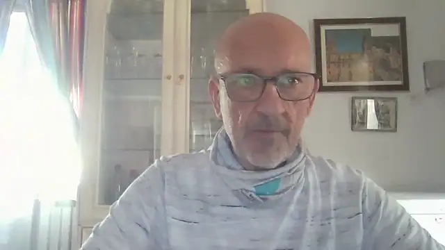 Snapshot of llopaco chatting on October 28, 2025, 11:31 am llopaco online show from October 28, 2025, 11:31 am