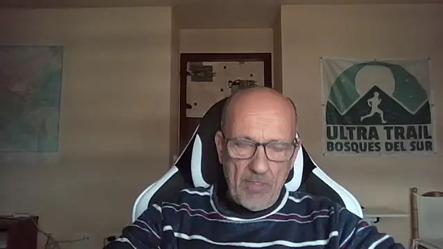 Snapshot of llopaco chatting on December 3, 2025, 12:48 pm llopaco online show from December 3, 2025, 12:48 pm