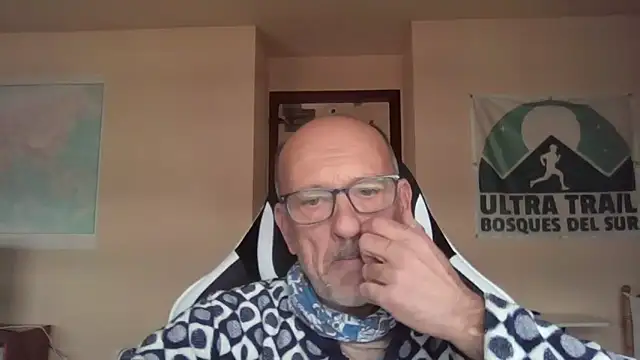 Snapshot of llopaco chatting on December 14, 2025, 12:00 pm llopaco online show from December 14, 2025, 12:00 pm