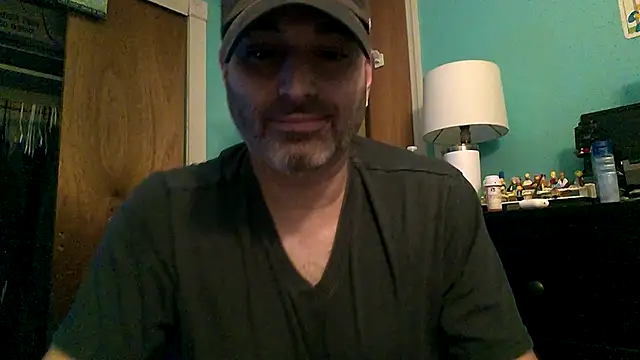 Snapshot of Novabear6996 chatting on February 22, 2025, 6:50 am Novabear6996 online show from February 22, 2025, 6:50 am