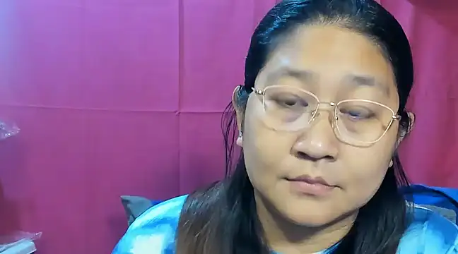 hotchubby88 online show from February 26, 2025, 7:45 am