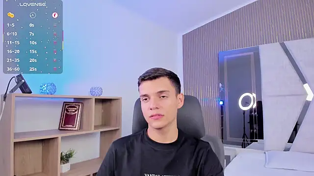 Snapshot of JacobRoberts1 chatting on November 19, 2025, 8:31 pm JacobRoberts1 online show from November 19, 2025, 8:31 pm