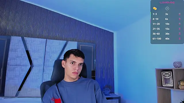 Snapshot of JacobRoberts1 chatting on October 19, 2025, 8:22 pm JacobRoberts1 online show from October 19, 2025, 8:22 pm