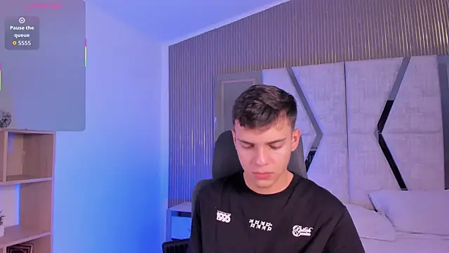 Snapshot of JacobRoberts1 chatting on November 7, 2025, 9:08 pm JacobRoberts1 online show from November 7, 2025, 9:08 pm