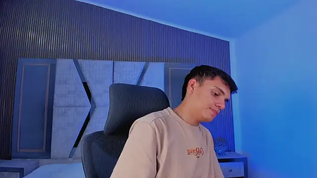 Snapshot of JacobRoberts1 chatting on October 18, 2025, 8:44 pm JacobRoberts1 online show from October 18, 2025, 8:44 pm