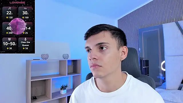 Snapshot of JacobRoberts1 chatting on November 17, 2025, 8:35 pm JacobRoberts1 online show from November 17, 2025, 8:35 pm