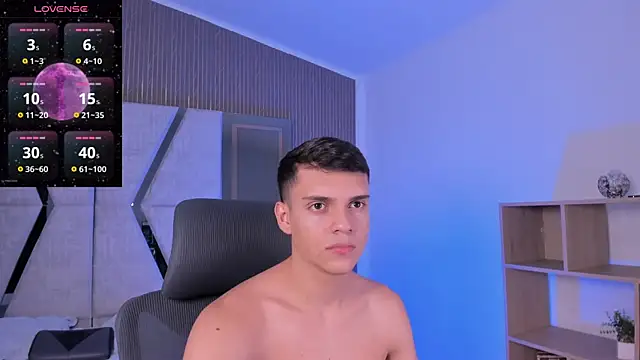 Snapshot of JacobRoberts1 chatting on November 5, 2025, 9:40 pm JacobRoberts1 online show from November 5, 2025, 9:40 pm