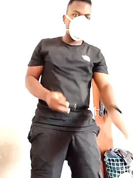 Snapshot of bosszonke123 chatting on February 19, 2025, 12:33 pm bosszonke123 online show from February 19, 2025, 12:33 pm