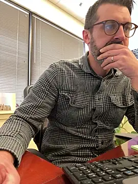 Snapshot of plaintreebull chatting on February 17, 2026, 6:16 pm plaintreebull online show from February 17, 2026, 6:16 pm