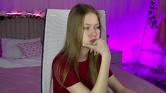 Snapshot of EveMundie chatting on March 23, 2026, 9:42 am EveMundie online show from March 23, 2026, 9:42 am