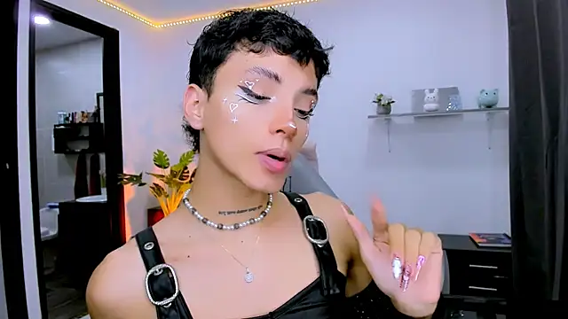 nilam valker online show from October 8, 2025, 9:37 pm