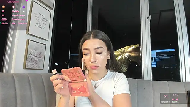 Snapshot of Ivanna_West chatting on August 5, 2026, 10:09 am Ivanna West online show from August 5, 2026, 10:09 am