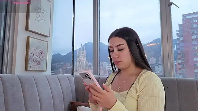 Snapshot of Ivanna_West chatting on February 23, 2026, 11:33 am Ivanna West online show from February 23, 2026, 11:33 am