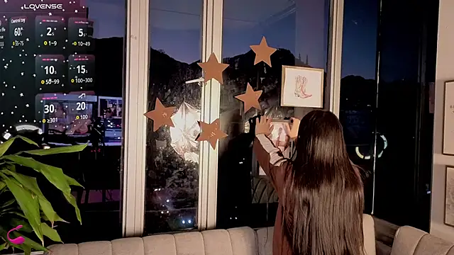 Ivanna West online show from November 21, 2025, 10:25 am