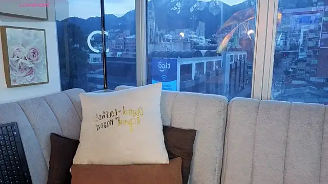 Snapshot of Ivanna_West chatting on February 5, 2026, 11:17 am Ivanna West online show from February 5, 2026, 11:17 am