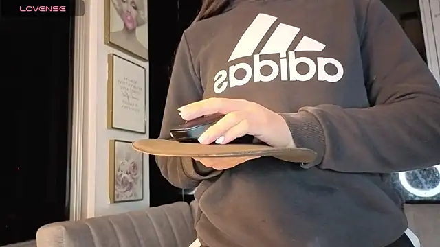 Snapshot of Ivanna_West chatting on February 25, 2026, 10:04 am Ivanna West online show from February 25, 2026, 10:04 am