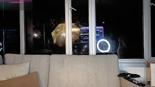 Snapshot of Ivanna_West chatting on February 11, 2026, 9:53 am Ivanna West online show from February 11, 2026, 9:53 am