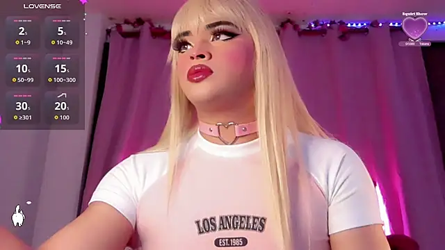 Snapshot of BabyNaomi2 chatting on November 12, 2025, 5:28 pm BabyNaomi2 online show from November 12, 2025, 5:28 pm