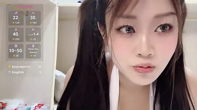 yueyue2003 online show from March 21, 2026, 12:20 pm