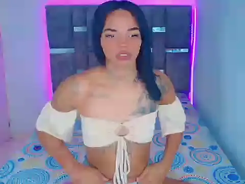 Snapshot of cherry_crushx chatting on December 1, 2025, 2:45 am cherry crushx online show from December 1, 2025, 2:45 am