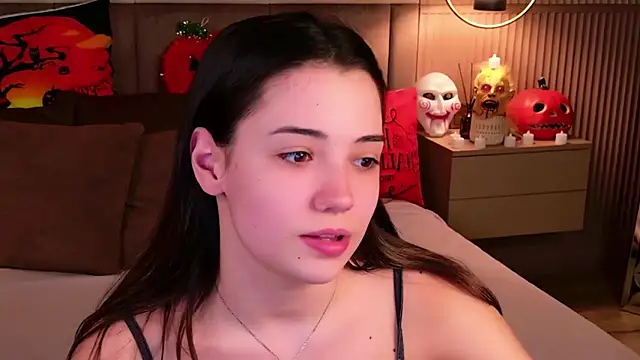 Alice Deleon online show from October 26, 2025, 11:10 am