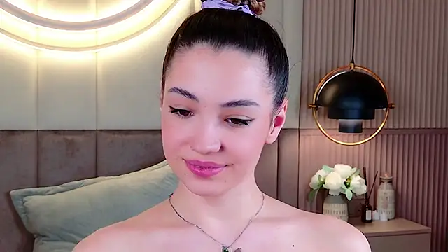 Snapshot of Alice_Deleon chatting on February 20, 2025, 12:41 am Alice Deleon online show from February 20, 2025, 12:41 am