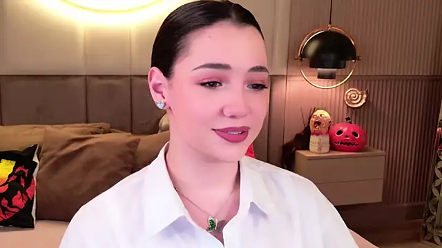 Alice Deleon online show from October 19, 2025, 6:49 am