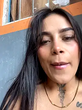 Emily sharlot online show from October 17, 2025, 5:59 pm