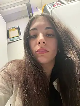 Snapshot of sexymelli18 chatting on June 10, 2026, 11:33 am sexymelli18 online show from June 10, 2026, 11:33 am