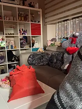 sexymelli18 online show from February 21, 2026, 5:48 pm