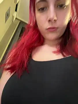 Snapshot of sexymelli18 chatting on June 20, 2026, 1:38 pm sexymelli18 online show from June 20, 2026, 1:38 pm
