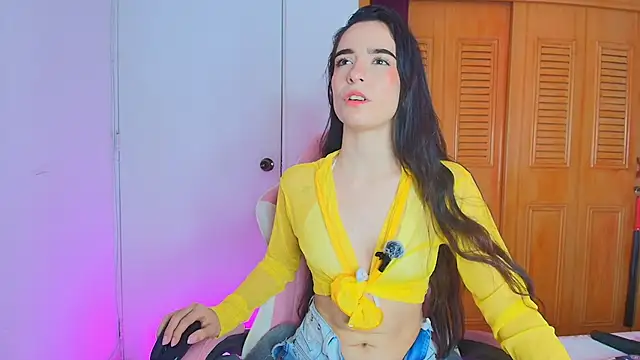 Snapshot of Peach_Rose_ chatting on October 12, 2025, 7:04 pm Peach Rose online show from October 12, 2025, 7:04 pm