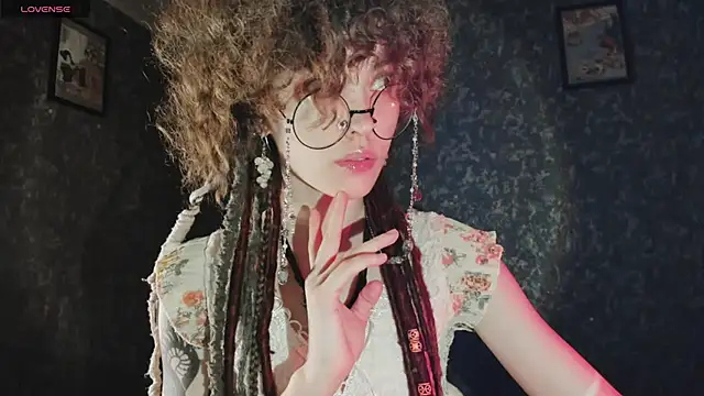 Snapshot of Dizer_clopy chatting on October 18, 2025, 3:25 pm Dizer clopy online show from October 18, 2025, 3:25 pm