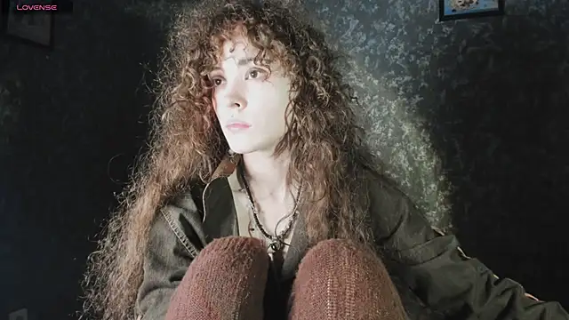 Snapshot of Dizer_clopy chatting on December 3, 2025, 4:39 pm Dizer clopy online show from December 3, 2025, 4:39 pm