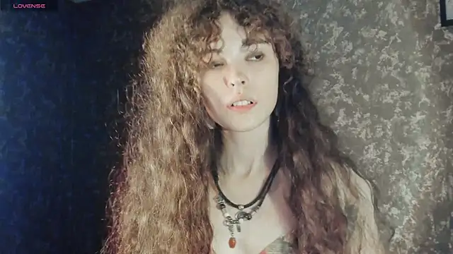 Snapshot of Dizer_clopy chatting on November 4, 2025, 3:27 pm Dizer clopy online show from November 4, 2025, 3:27 pm