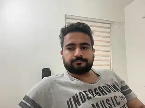 Snapshot of indian_thonger chatting on July 22, 2026, 7:10 am indian thonger online show from July 22, 2026, 7:10 am