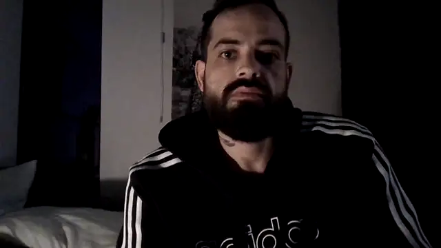 Snapshot of guccititi chatting on November 4, 2025, 5:22 am guccititi online show from November 4, 2025, 5:22 am