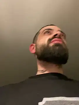 Snapshot of guccititi chatting on October 26, 2025, 9:42 am guccititi online show from October 26, 2025, 9:42 am