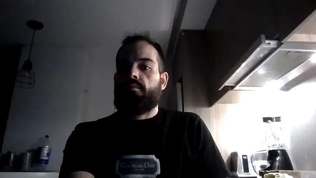 Snapshot of guccititi chatting on November 10, 2025, 2:44 pm guccititi online show from November 10, 2025, 2:44 pm