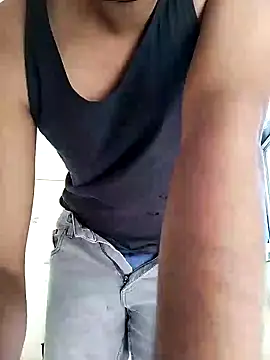 Snapshot of freeshow1243 chatting on February 20, 2025, 3:56 am freeshow1243 online show from February 20, 2025, 3:56 am