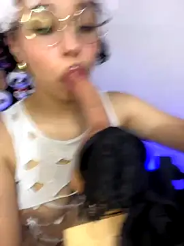 Emma Winslow online show from November 22, 2025, 5:28 am