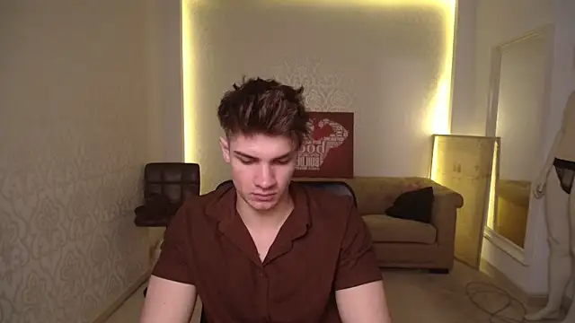 MaxKaiden online show from February 28, 2025, 5:37 am